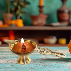 Brass Diya - 05 | Divya Dhan | Beautiful Lamp | Worship Light | Beam of light | Shubh Deepam |